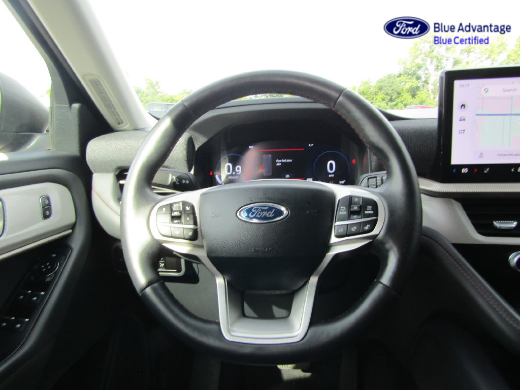 Certified 2025 Ford Explorer Active w/ Active Comfort Package AWD/4WD image 21