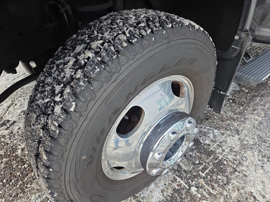 Used 2017 Ford F350 Platinum w/ Platinum Ultimate Package image 56