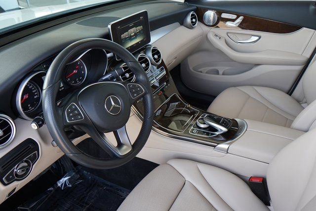 Used 2017 Mercedes-Benz GLC 300 GLC 300 image 2
