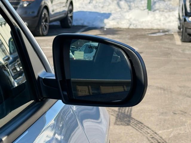 New 2026 Jeep Compass Latitude w/ Sun and Sound Group AWD/4WD image 13