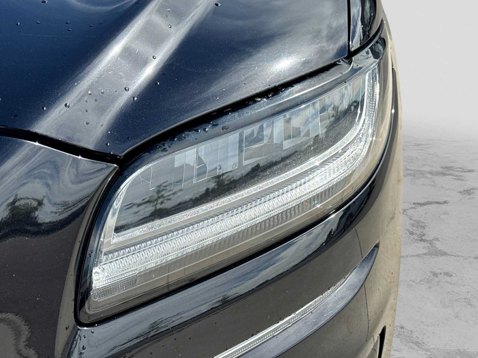 Used 2019 Lincoln Nautilus Reserve AWD/4WD image 10