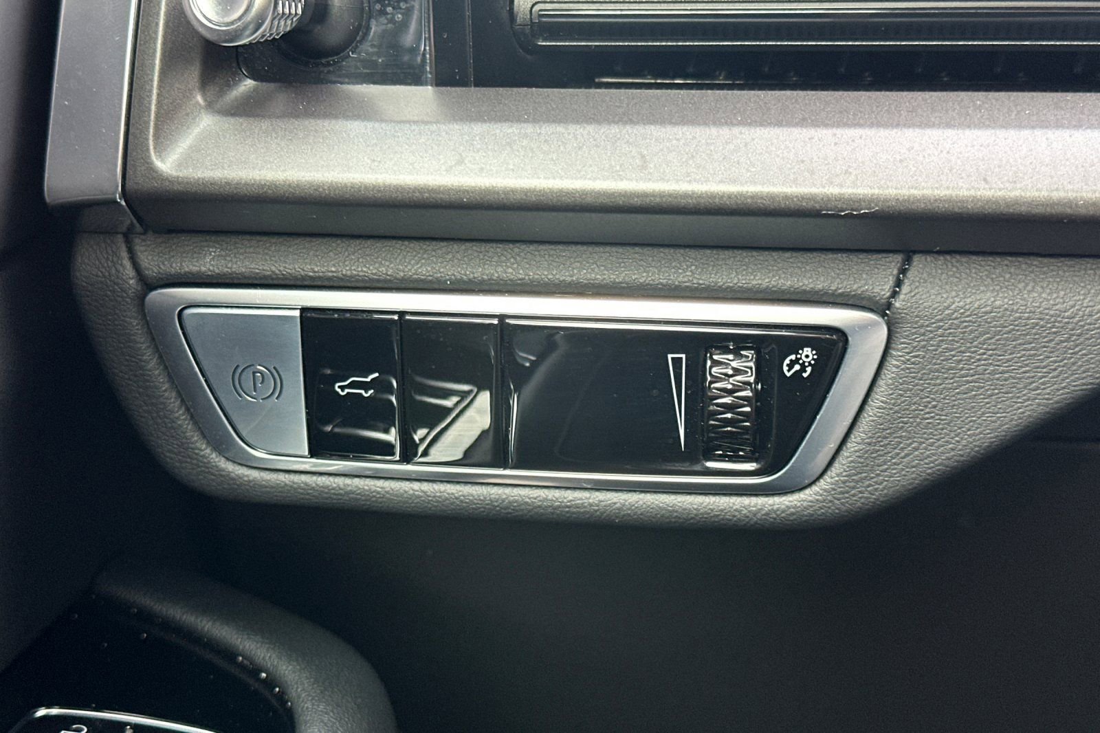 Used 2026 Cadillac Vistiq Sport w/ LPO, Floor Liner Package image 41