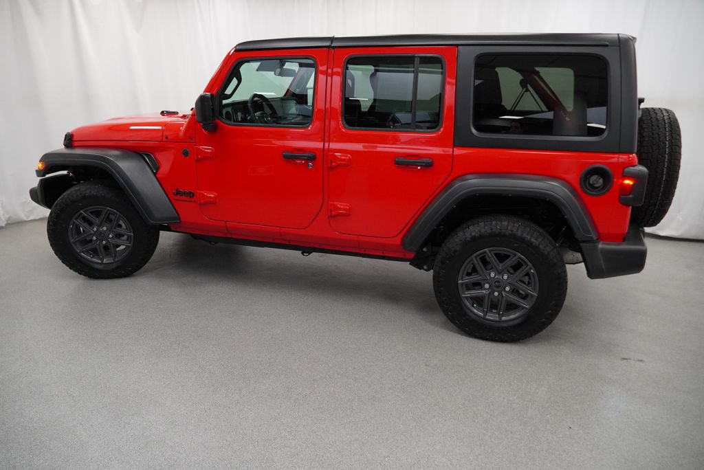 Used 2024 Jeep Wrangler Unlimited Sport AWD/4WD image 15
