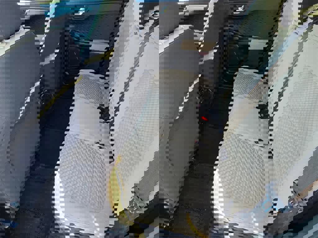 Used 2020 Ford Escape SE image 8