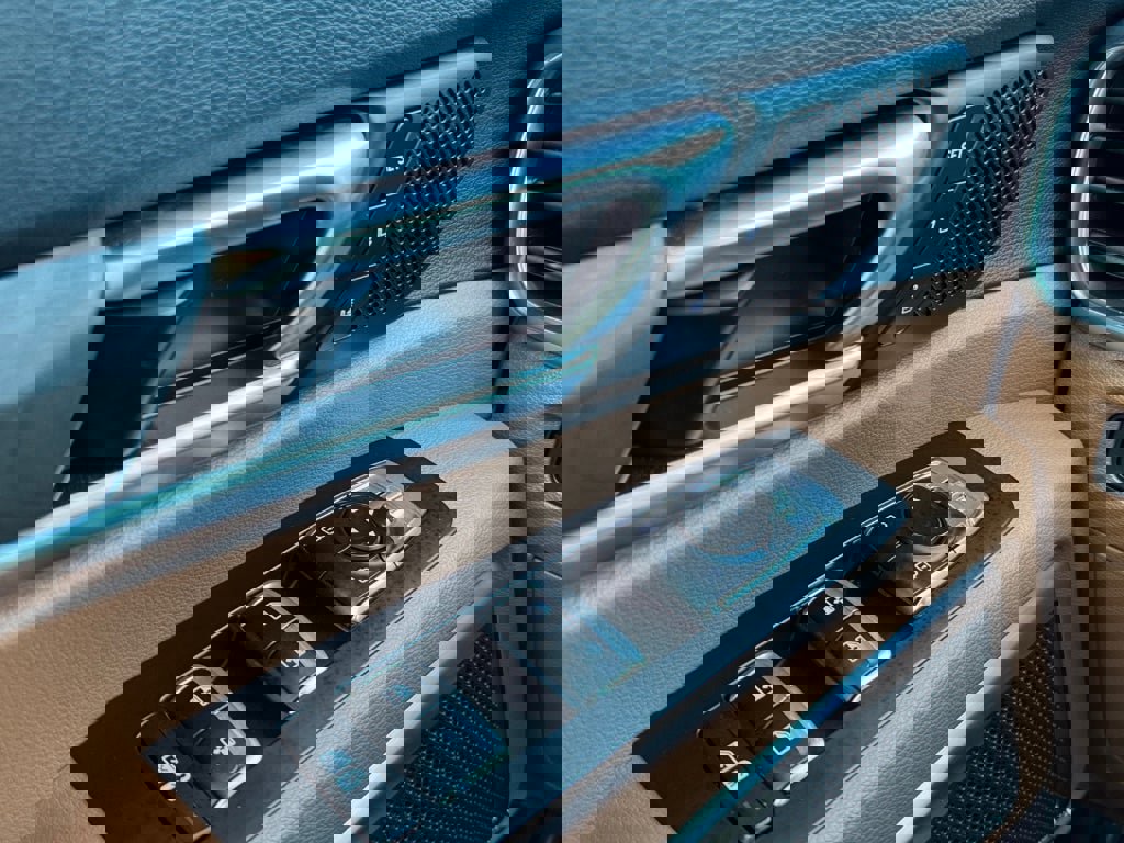 Used 2025 Kia Telluride SX Prestige X-Line image 17