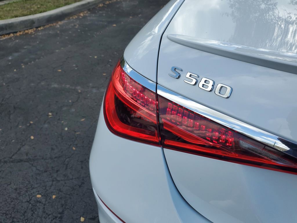 Used 2025 Mercedes-Benz S 580 4MATIC Sedan image 27
