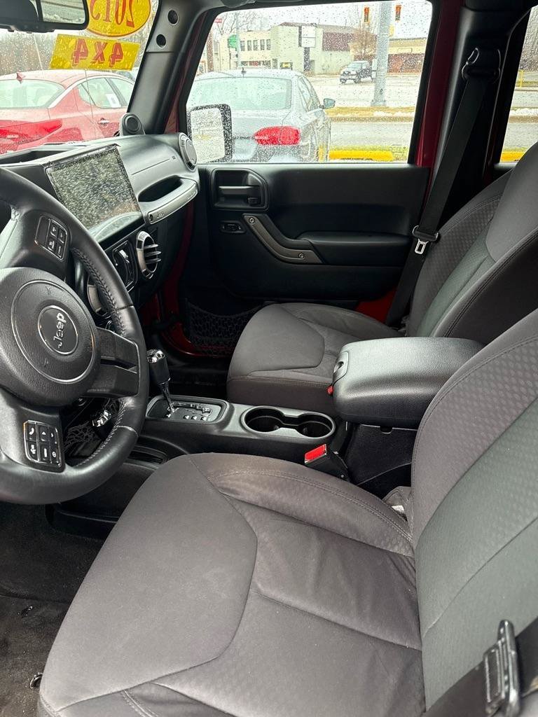 Used 2013 Jeep Wrangler Unlimited Sport AWD/4WD image 6