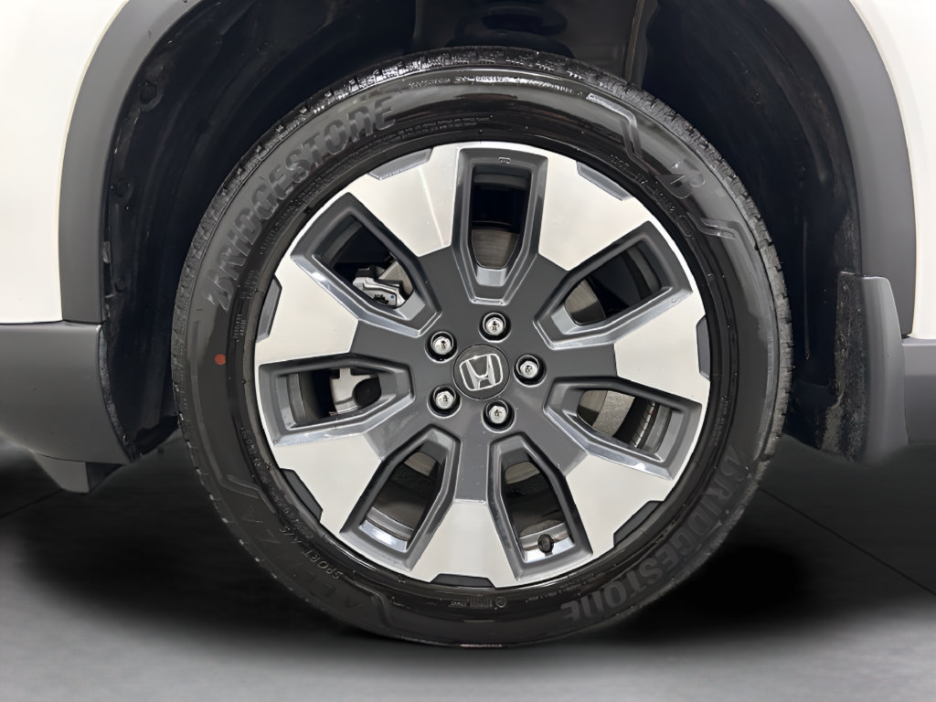 Certified 2026 Honda Pilot Touring image 30