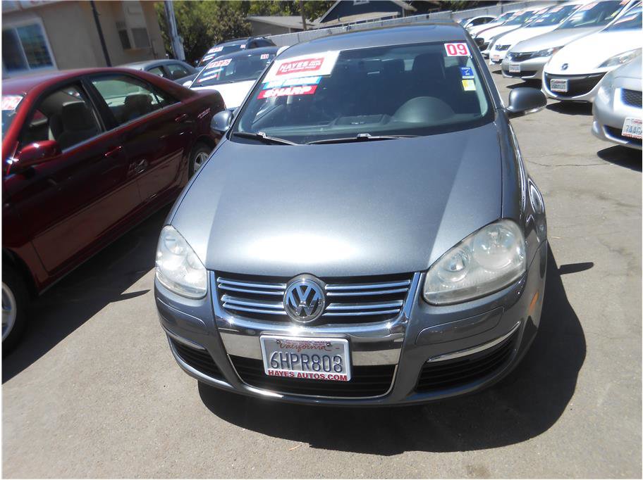 Used 2009 Volkswagen Jetta SE image 2