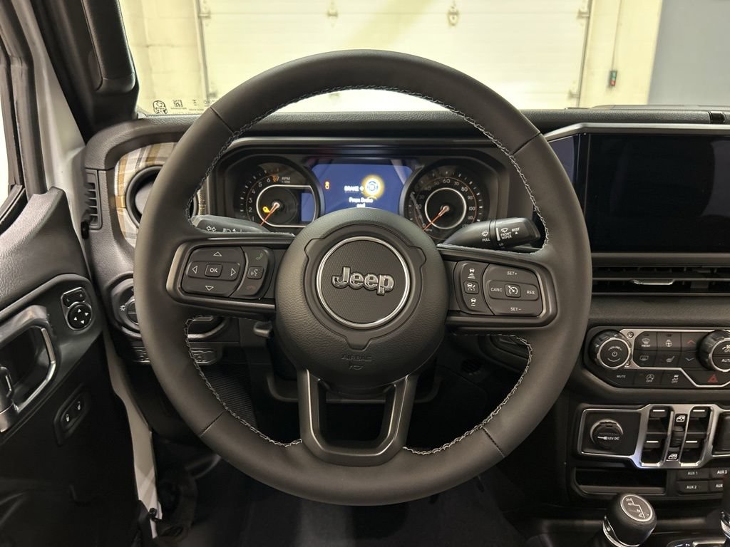New 2026 Jeep Gladiator Sport AWD/4WD image 17