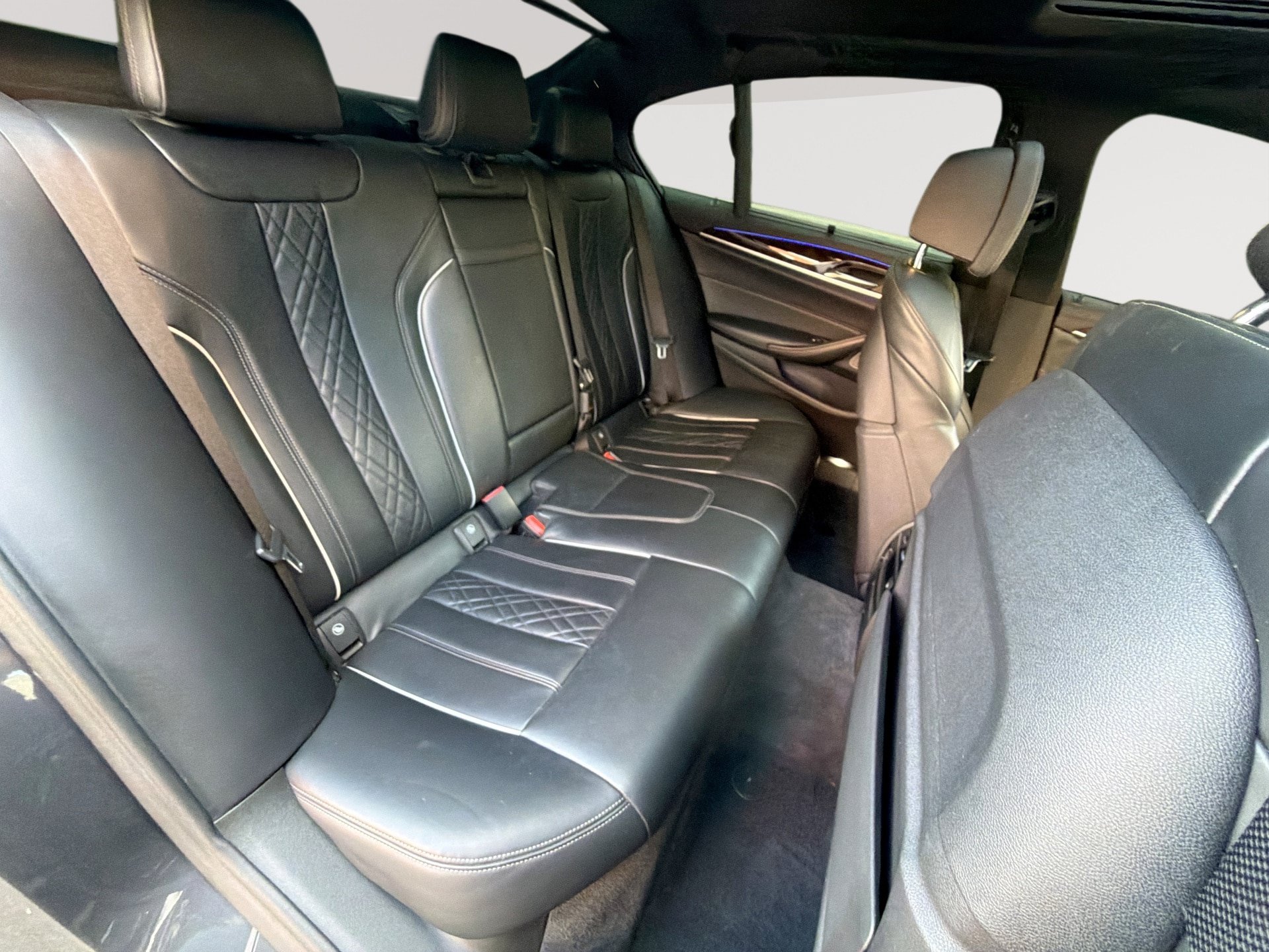 Used 2019 BMW M550i xDrive w/ Premium Package AWD/4WD image 27