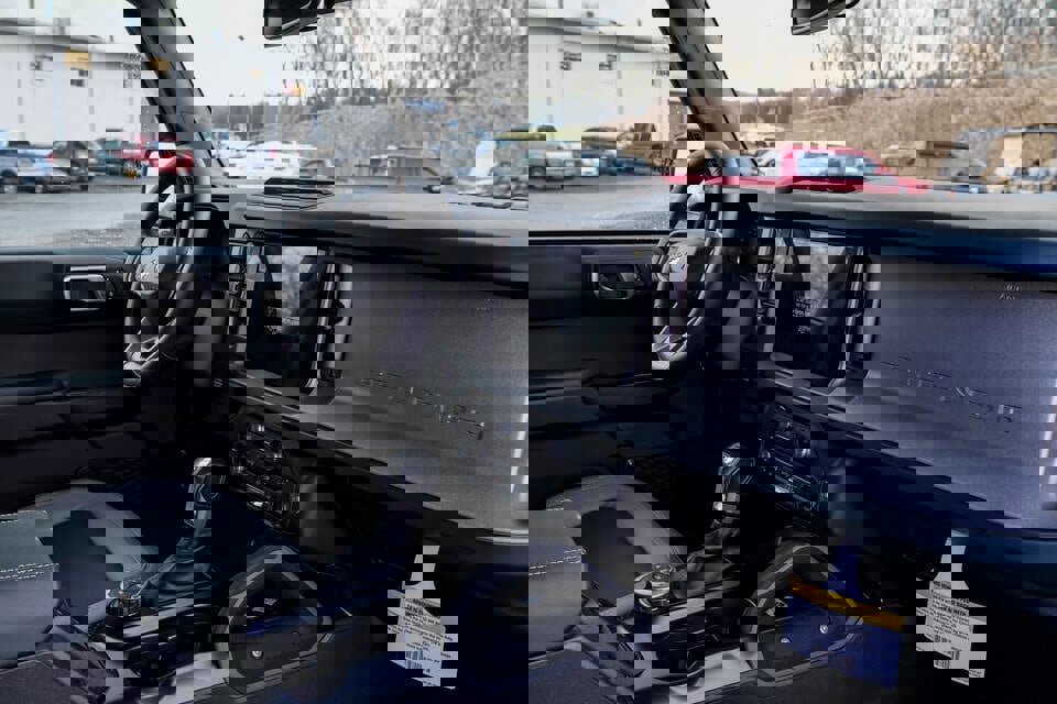 Used 2024 Ford Bronco Outer Banks w/ Sasquatch Package image 10