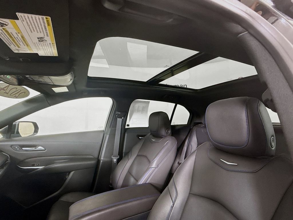 Used 2024 Cadillac XT4 Sport w/ Cold Weather Package image 23