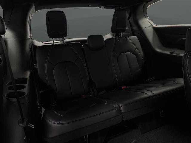 New 2026 Chrysler Pacifica Select w/ S Appearance Package image 31
