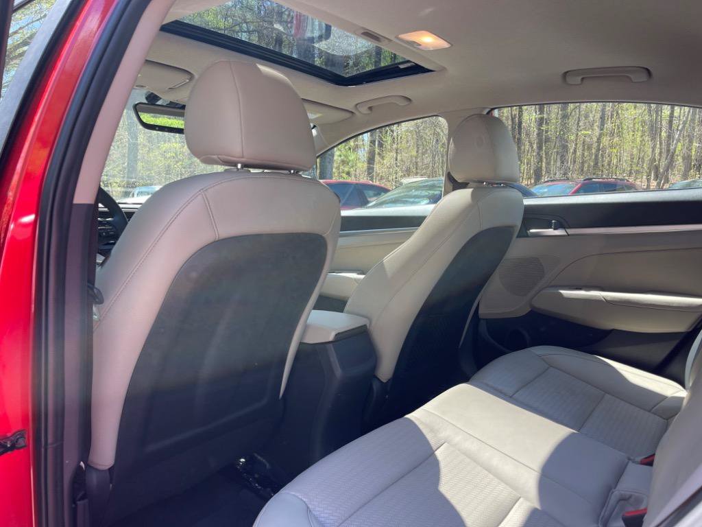 Used 2020 Hyundai Elantra Limited w/ Ultimate Package 03 FWD image 30