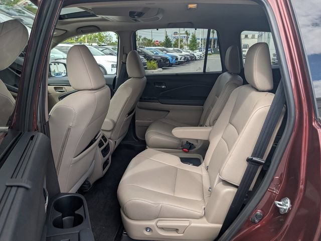 Used 2022 Honda Pilot Touring image 12
