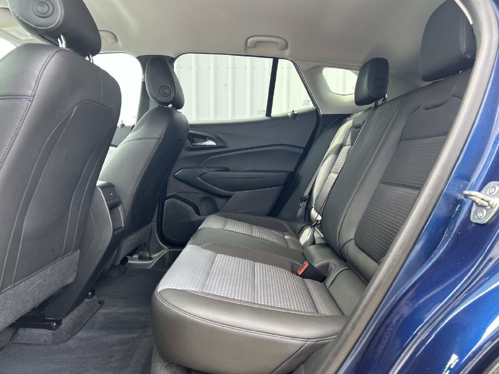 Used 2024 Chevrolet Trax LT w/ Driver Confidence Package FWD image 15
