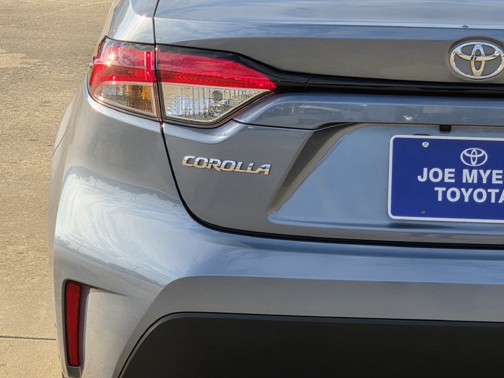 Used 2024 Toyota Corolla LE FWD image 10