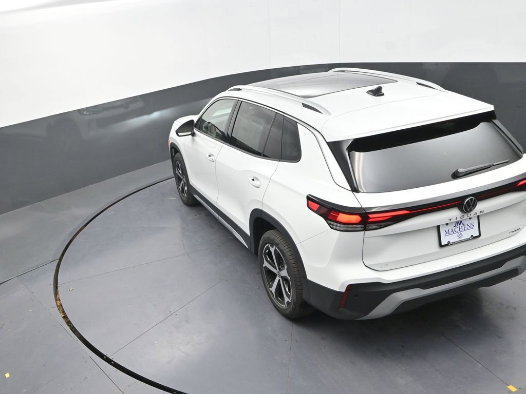 New 2026 Volkswagen Tiguan SE AWD/4WD image 17