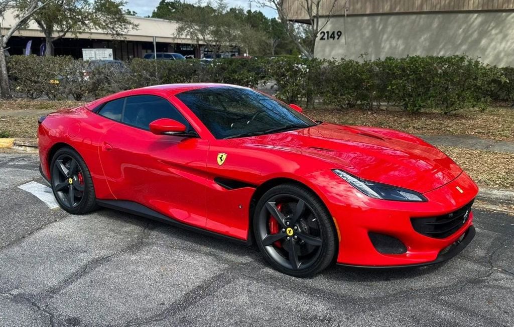 Used 2019 Ferrari Portofino RWD image 4