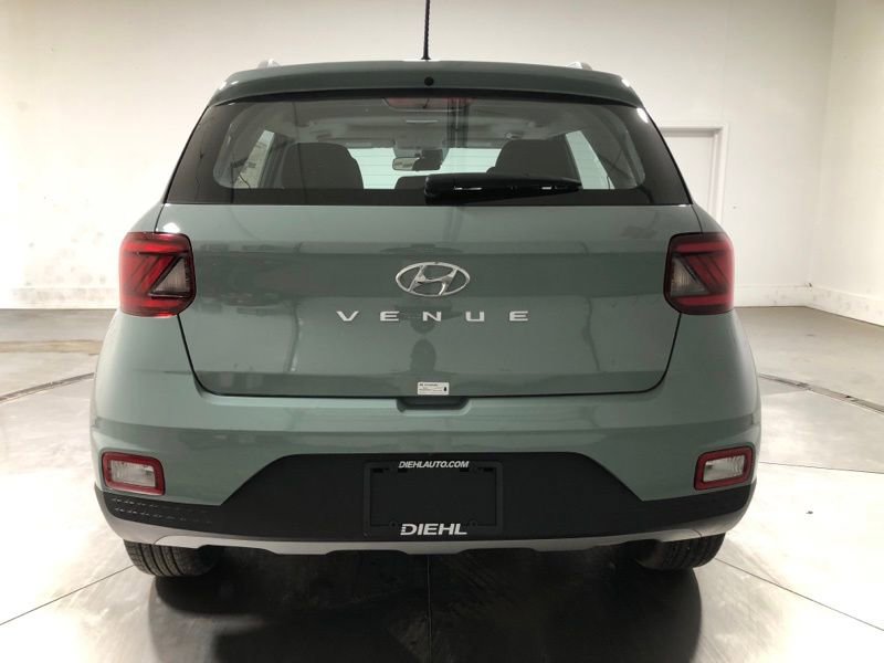 New 2026 Hyundai Venue SEL FWD image 6