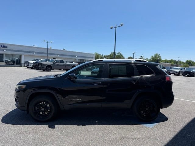 Used 2021 Jeep Cherokee Latitude AWD/4WD image 12