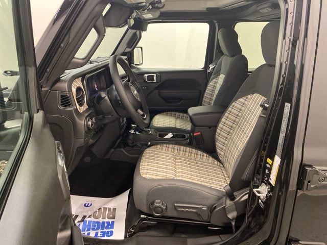 New 2026 Jeep Gladiator Sport AWD/4WD image 8