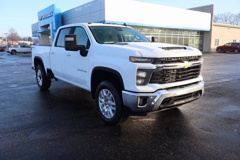 New 2026 Chevrolet Silverado 3500 LT w/ All Star Edition image 2