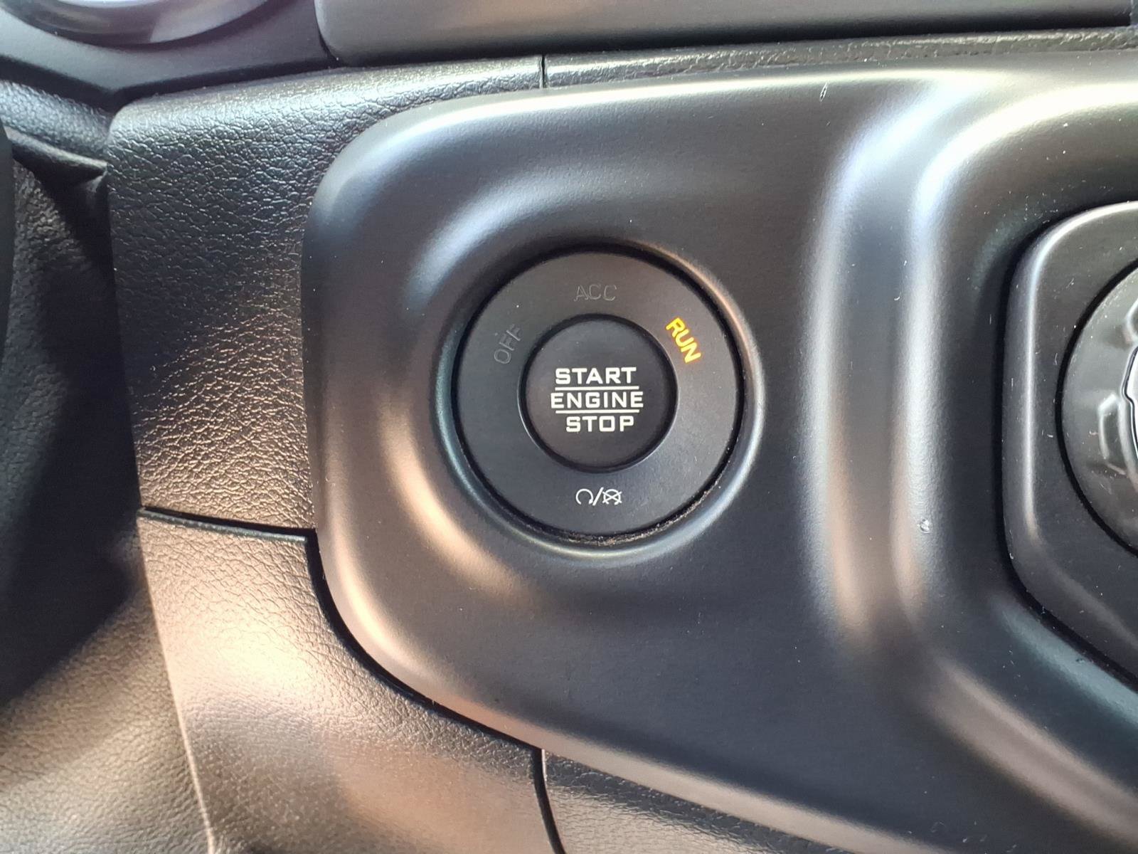 Used 2021 Jeep Gladiator Sport AWD/4WD image 21