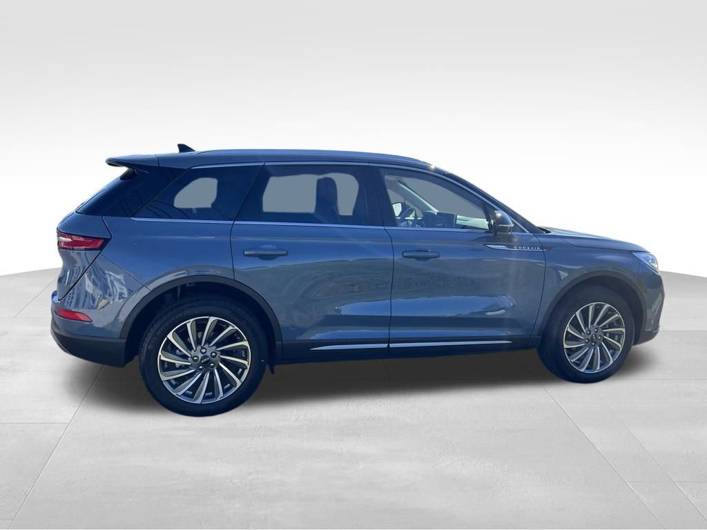 Used 2024 Lincoln Corsair Reserve w/ Equipment Group 201A image 8