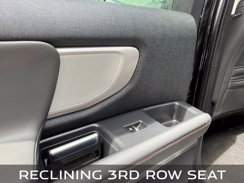 Used 2025 Ford Expedition Active AWD/4WD image 19