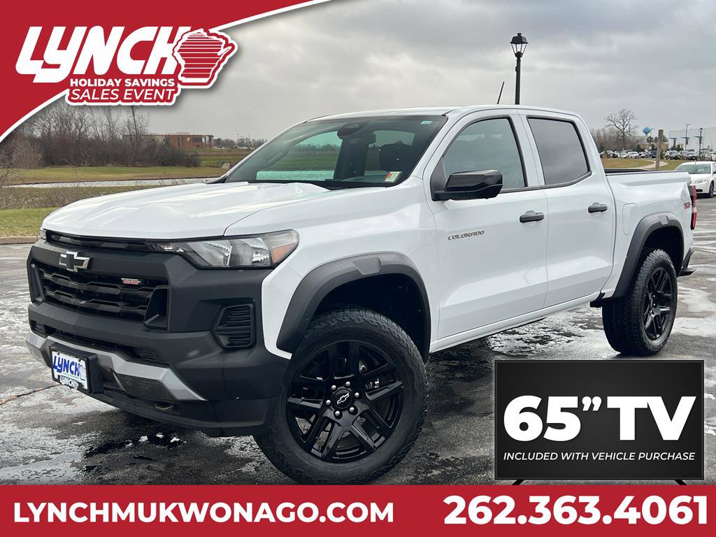 Used 2023 Chevrolet Colorado Trail Boss image 1