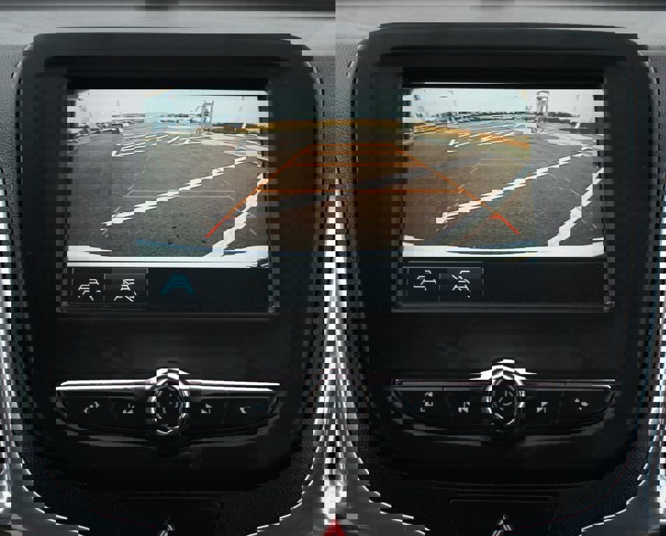 Used 2018 Chevrolet Equinox LT image 7