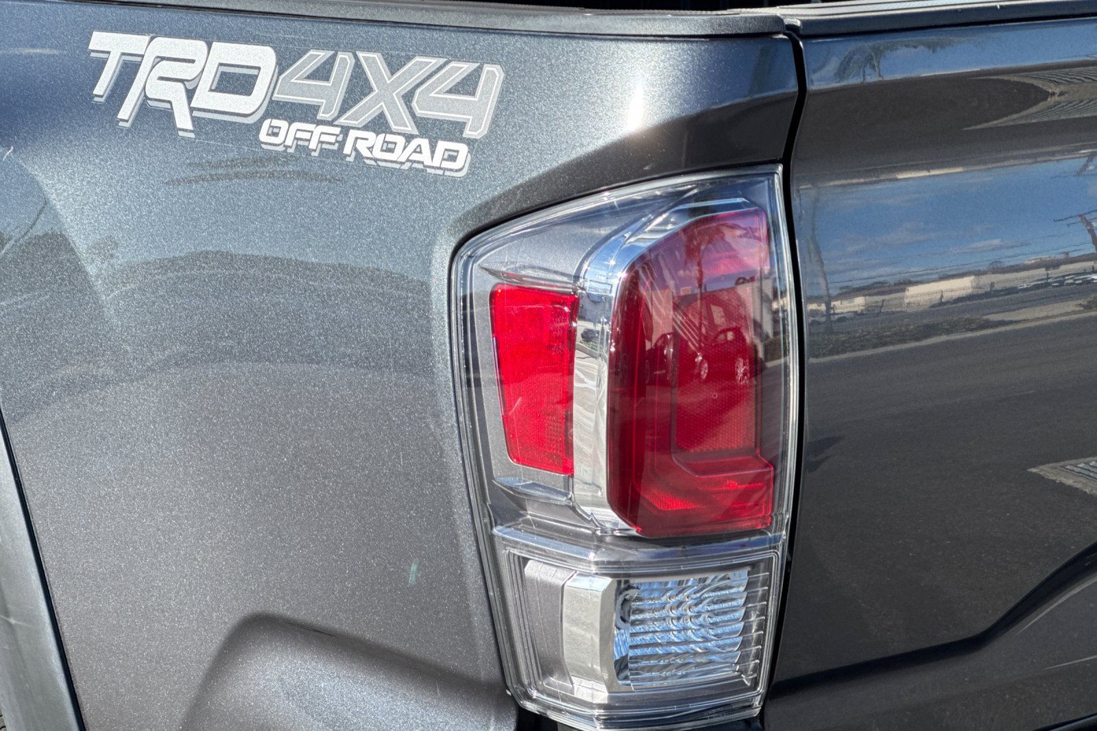 Used 2023 Toyota Tacoma TRD Off-Road image 34