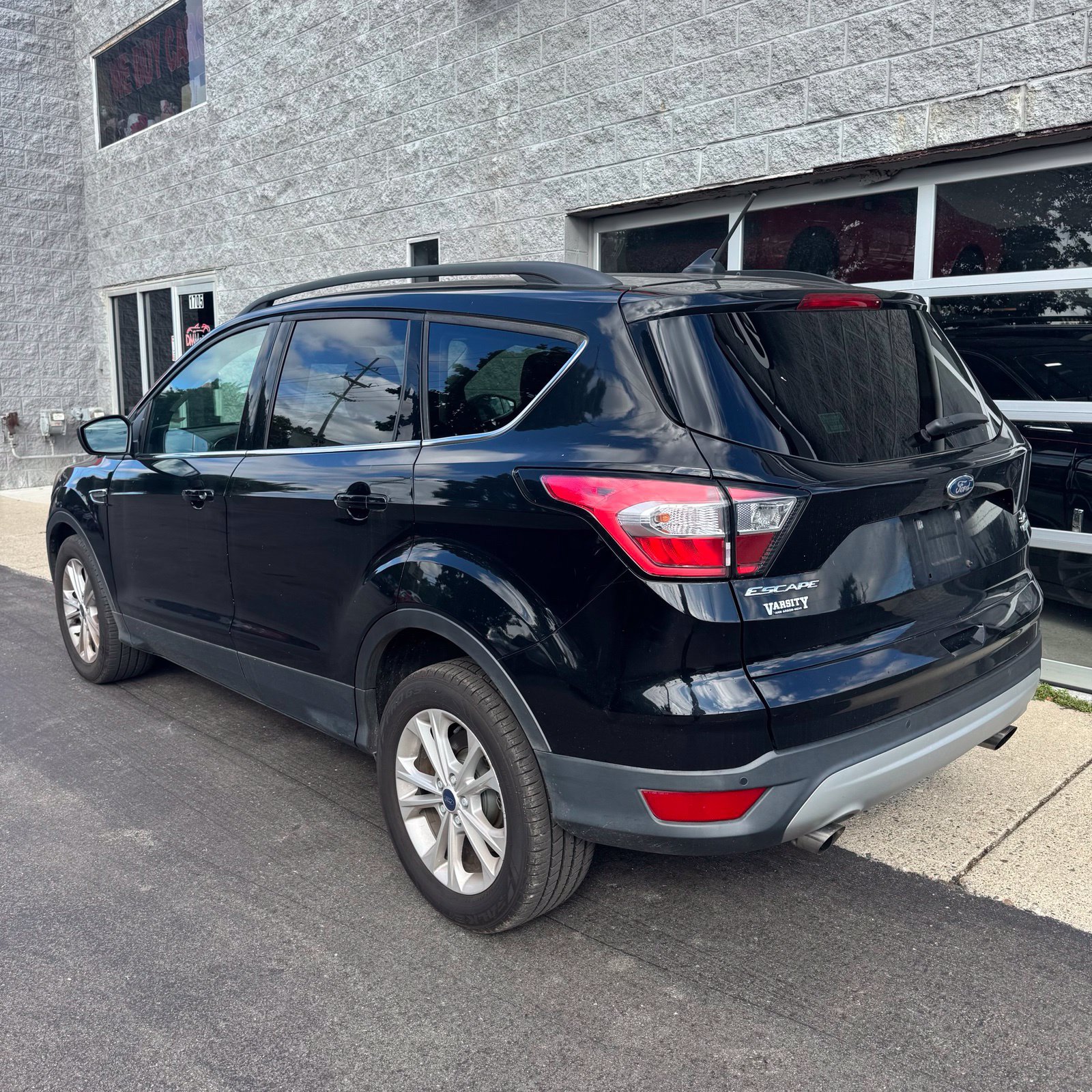 Used 2018 Ford Escape SEL w/ Ford Safe & Smart Package FWD image 5