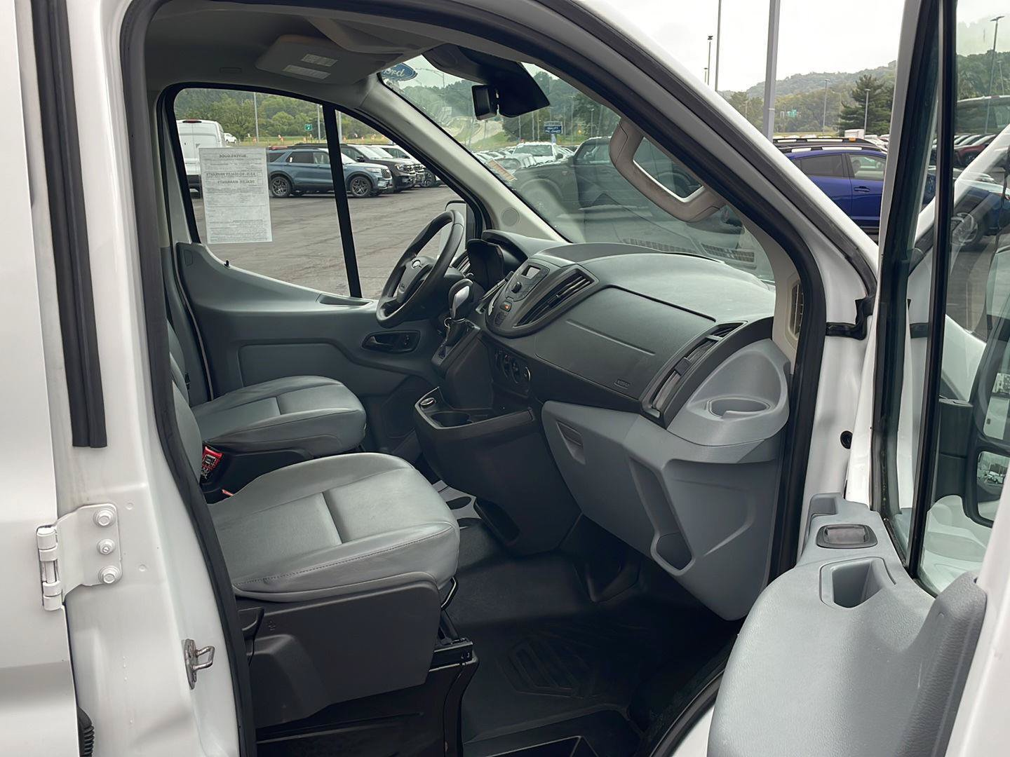 Used 2017 Ford Transit 150 130 Low Roof RWD image 23