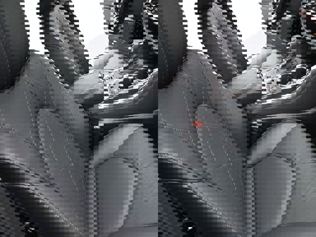 New 2026 Toyota Highlander Platinum image 11