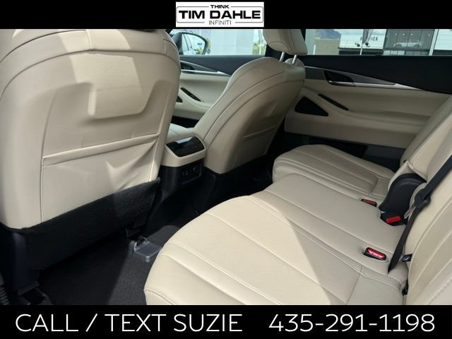 Certified 2023 INFINITI QX60 Luxe w/ Cargo Package AWD/4WD image 14