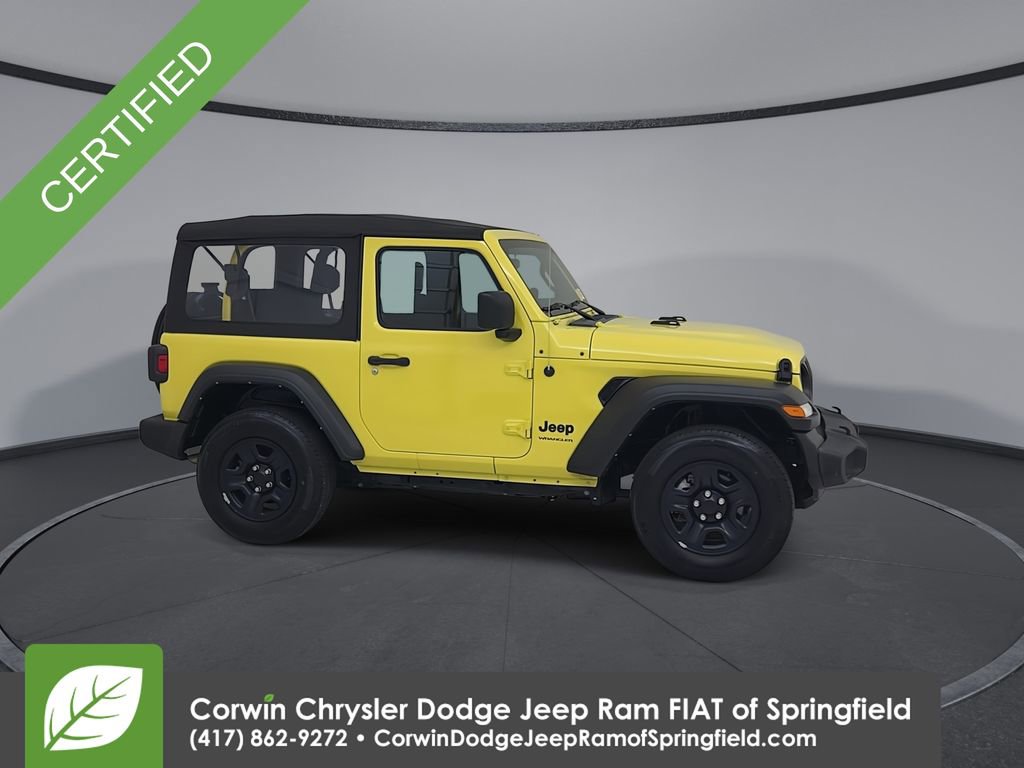 Certified 2022 Jeep Wrangler Sport AWD/4WD image 3