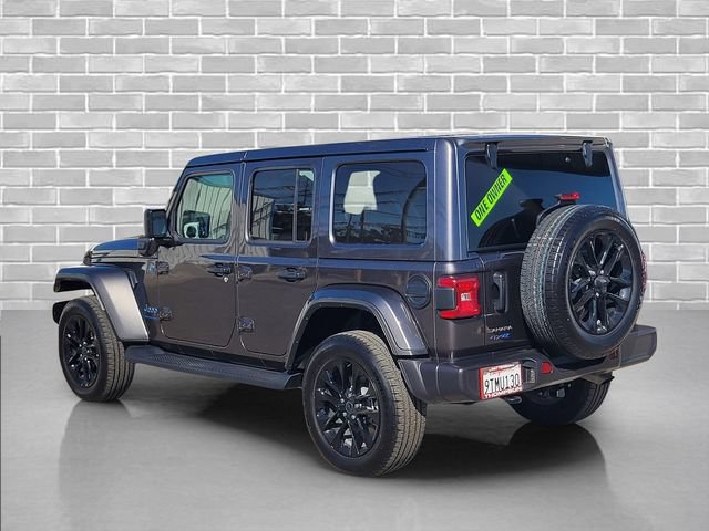 Used 2025 Jeep Wrangler Unlimited Sahara AWD/4WD image 8