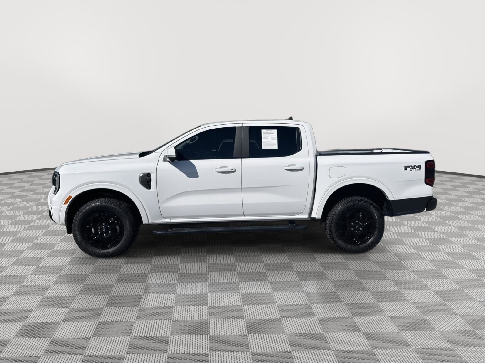 Used 2025 Ford Ranger Lariat w/ FX4 Off-Road Package AWD/4WD image 5