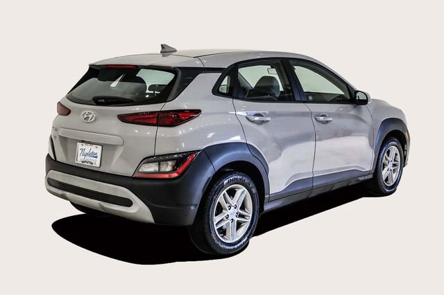Used 2022 Hyundai Kona SE image 5
