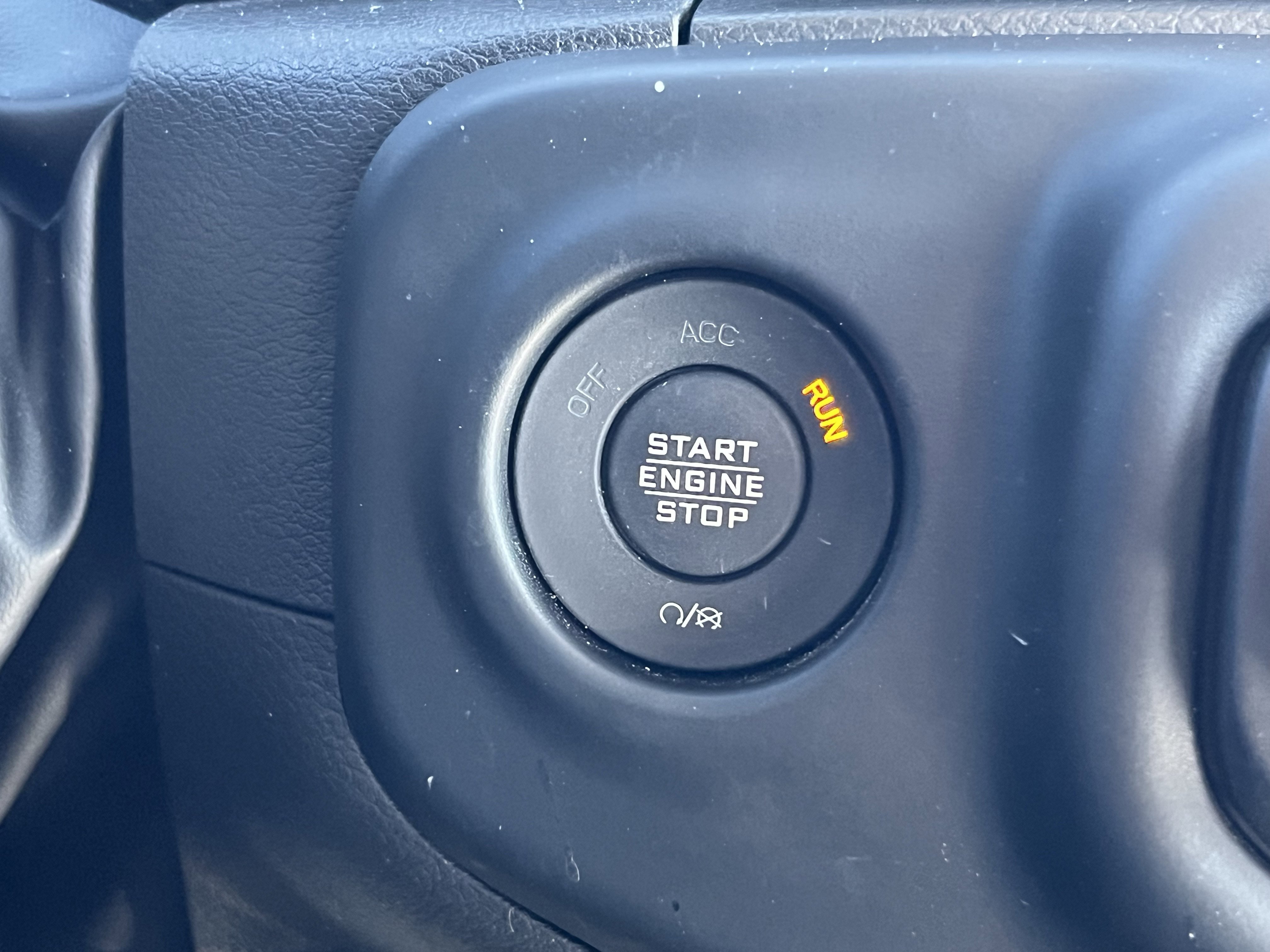 Used 2023 Jeep Wrangler Sport AWD/4WD image 26