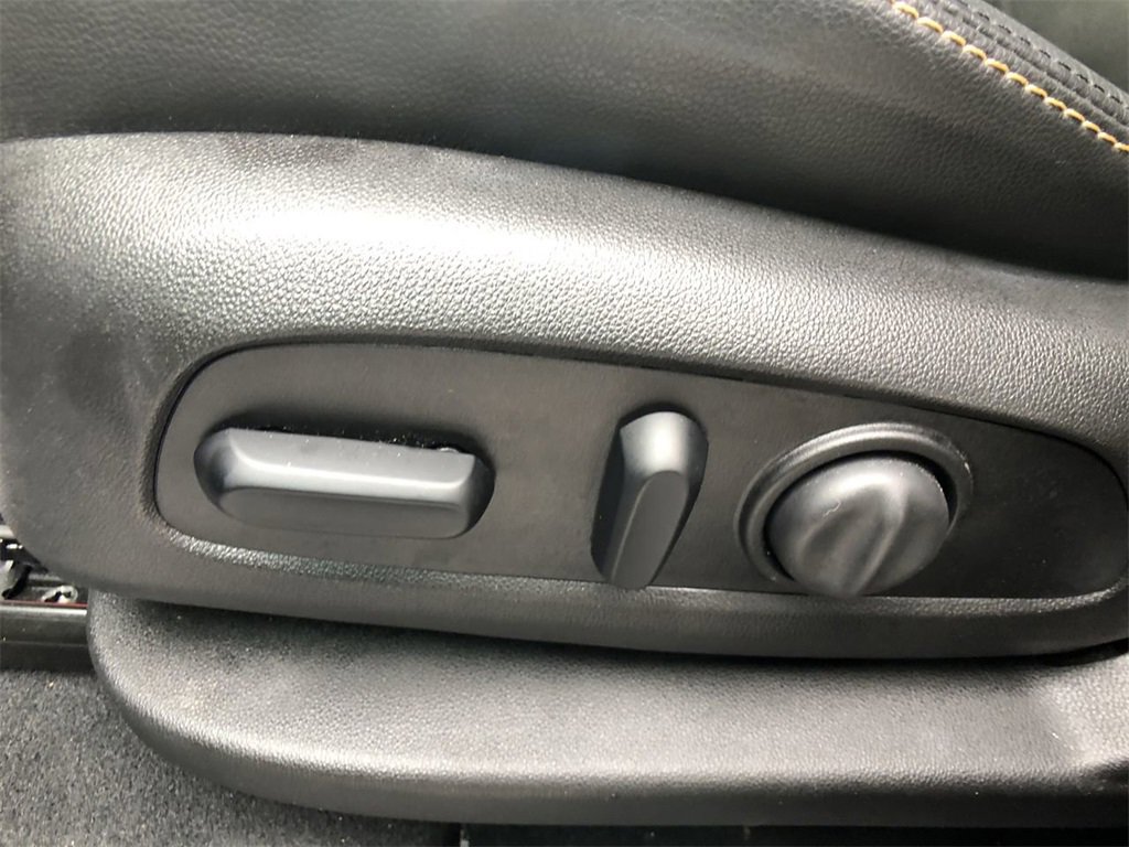 Certified 2021 Chevrolet Equinox Premier image 12