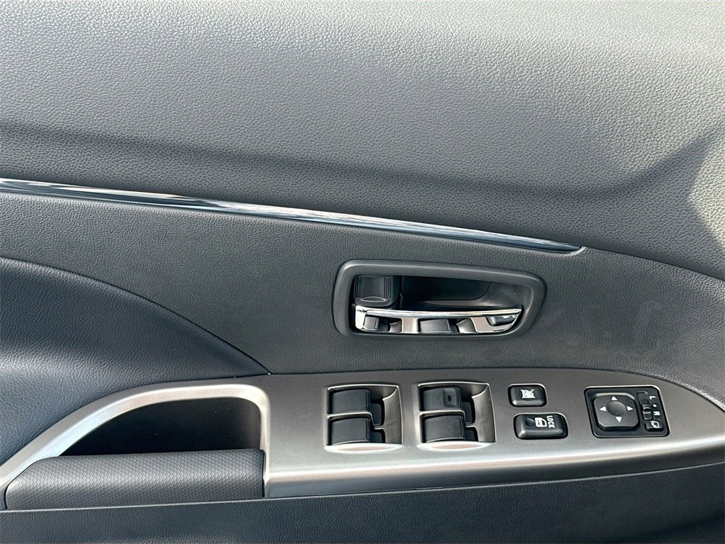 New 2026 Mitsubishi Outlander Sport SE image 17
