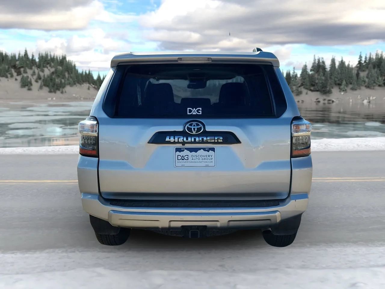 Used 2024 Toyota 4Runner TRD Off-Road image 6