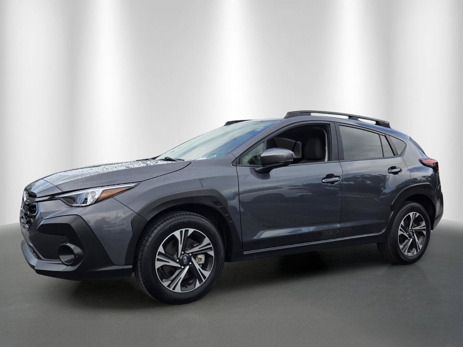 Used 2025 Subaru Crosstrek 2.5i Premium AWD/4WD image 3