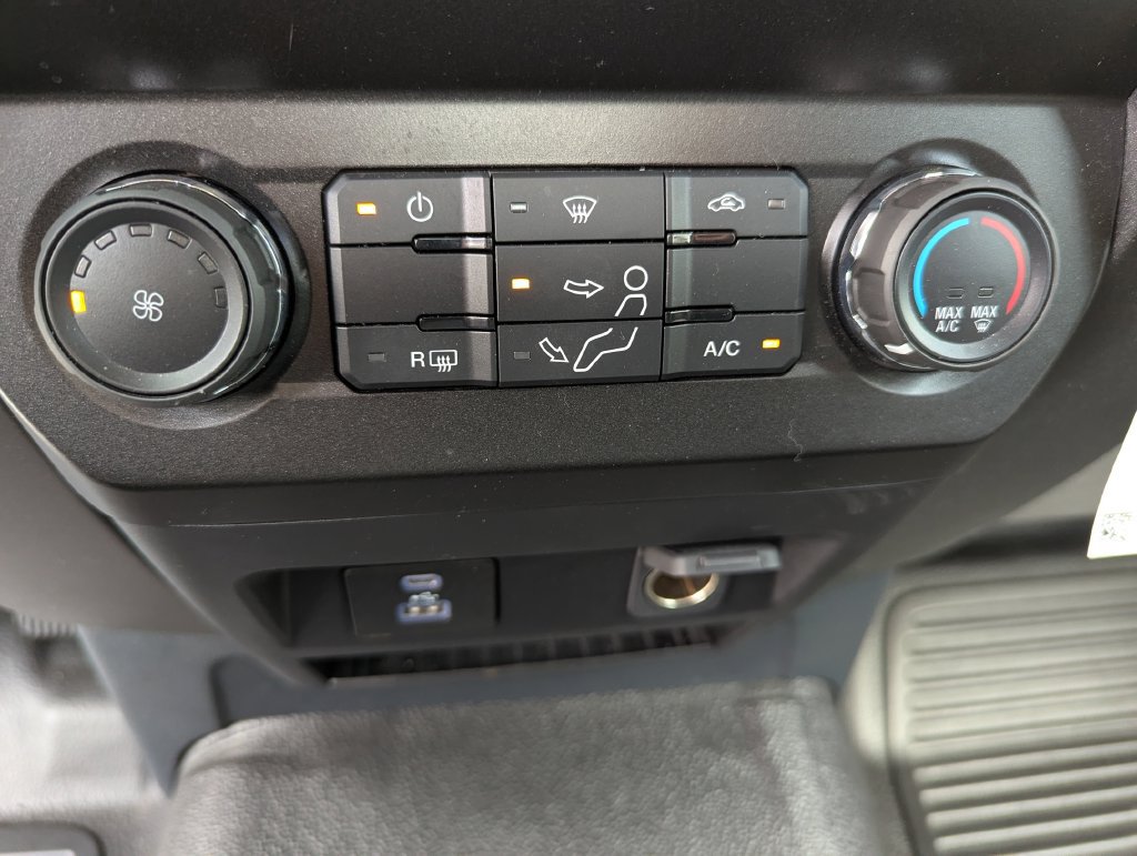 Used 2022 Ford F250 XL w/ Power Equipment Group AWD/4WD image 22
