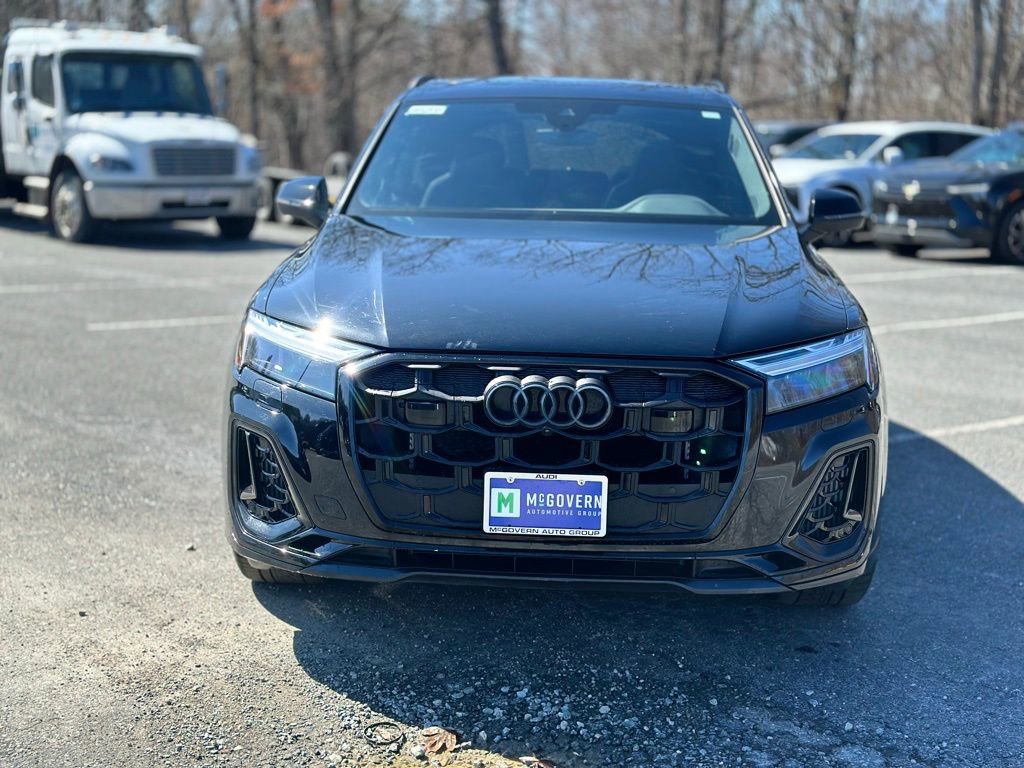 Used 2025 Audi SQ7 Premium Plus w/ Black Optic Package image 10