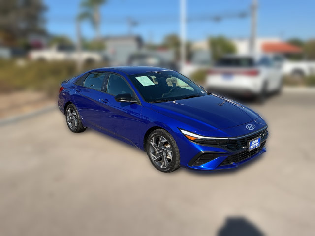Used 2025 Hyundai Elantra SEL FWD image 7
